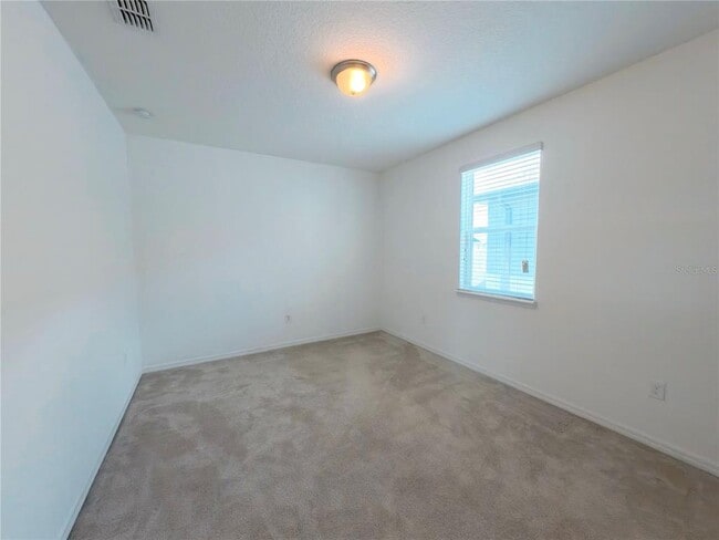 Building Photo - 12676 Salomon Cove Dr