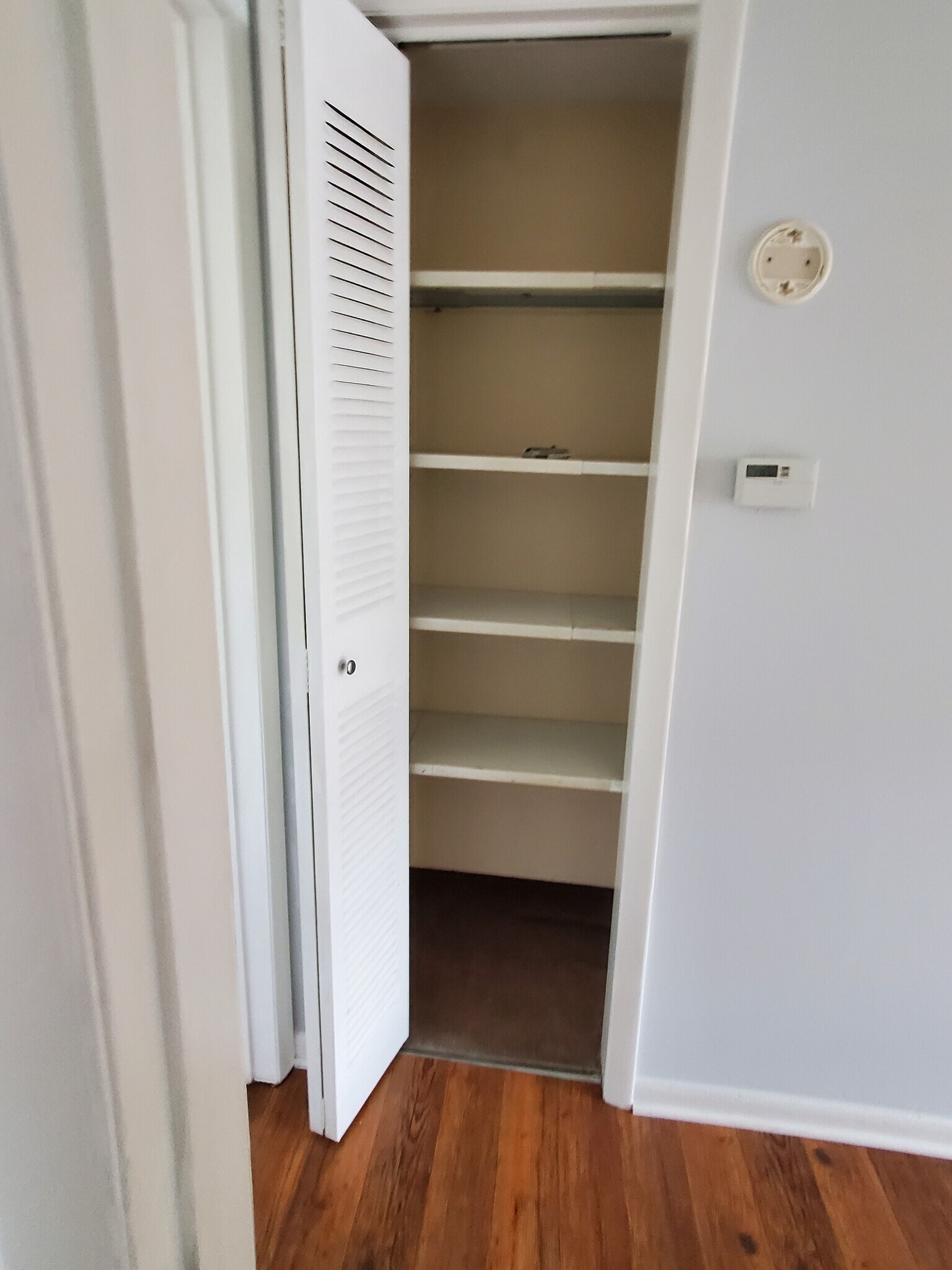 Building Photo - 717 Willow St