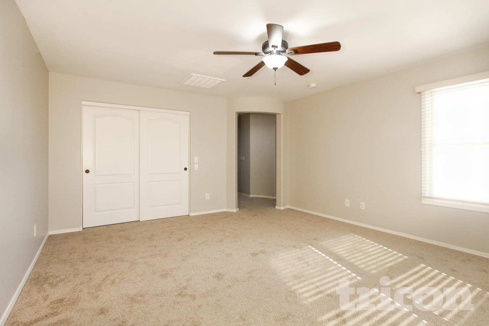 Building Photo - 2323 Grenadine Rd