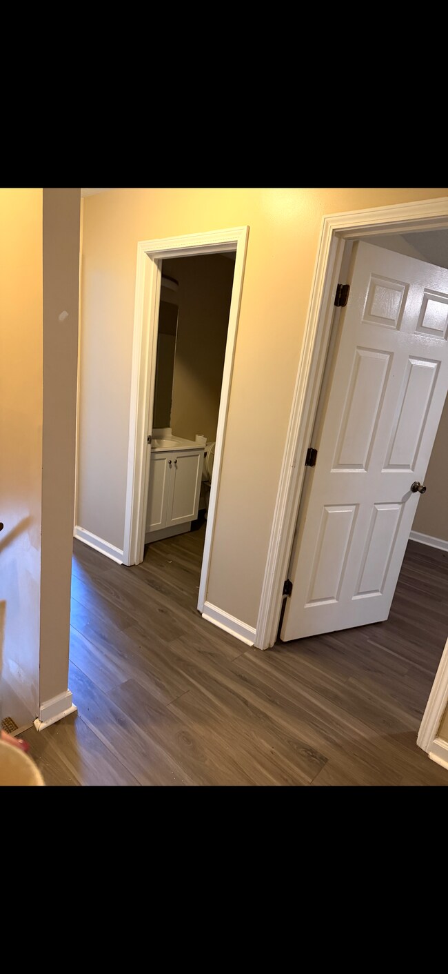 Building Photo - 100 Rockcastle St