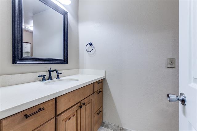 Building Photo - 2514 Golden Oaks Dr