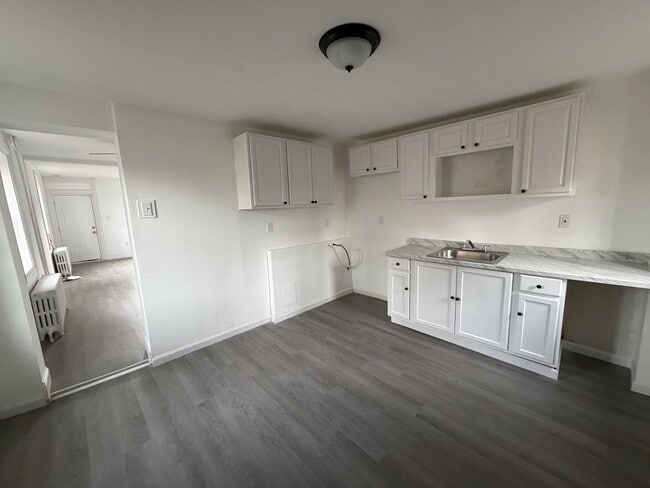 Building Photo - 4148 Orchard St