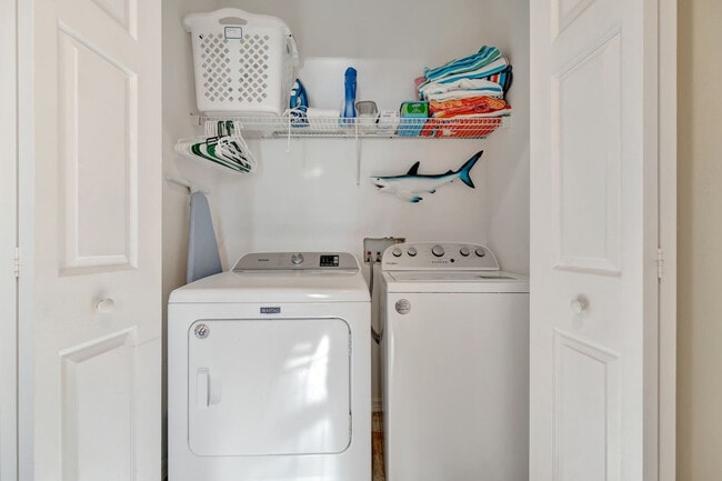 Building Photo - 530 S Gulfview Blvd