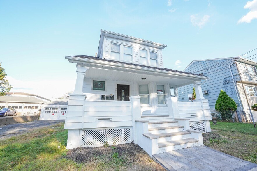 Building Photo - 342 Morrissee Ave