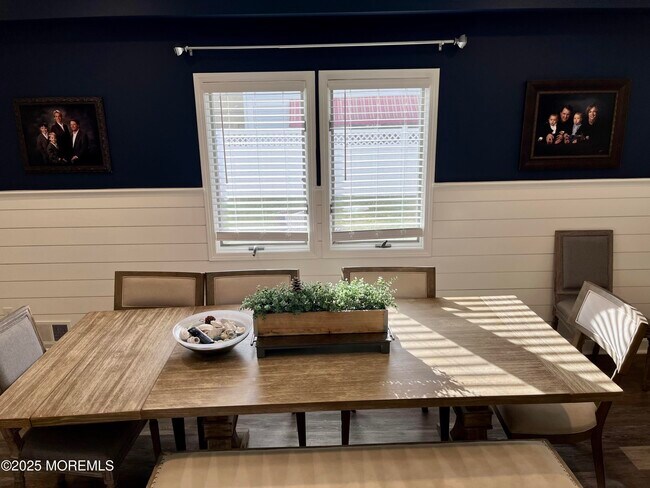 Building Photo - 218 Marine Pl