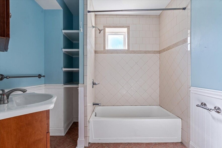 Building Photo - 53 Beekman St