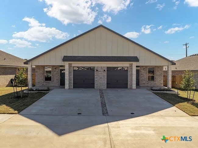 Building Photo - 5110 Rose Gdn Lp