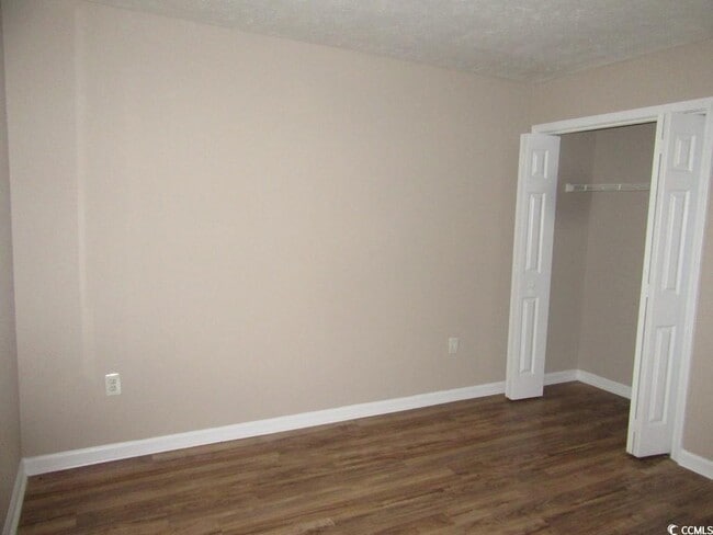 Building Photo - 4107 Pinehurst Cir