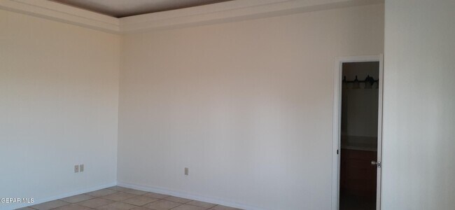 Building Photo - 5466 Buffalo Creek Dr