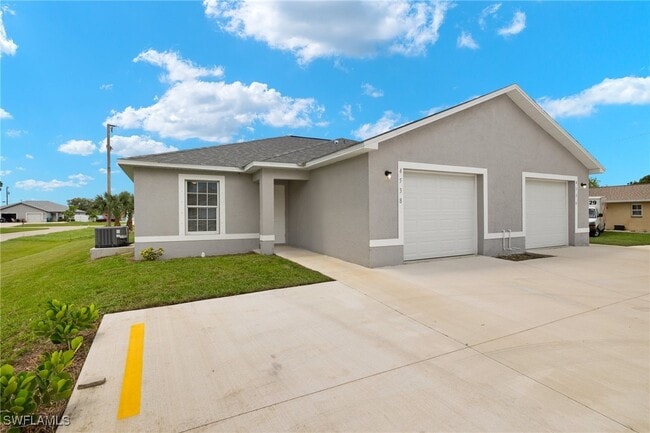 Primary Photo - 4538 SW 8th Pl