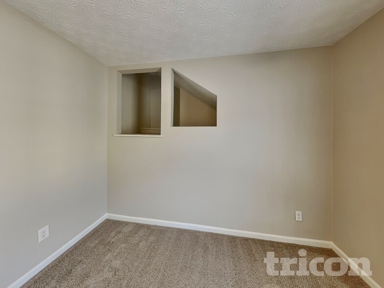 Building Photo - 2709 Braemore Pl