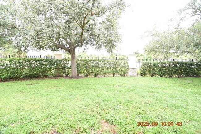Building Photo - 2447 Hibiscus Bay Ln