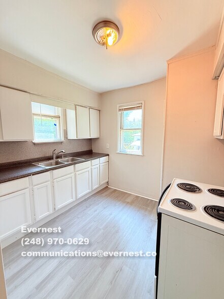 Building Photo - 20465 Greeley