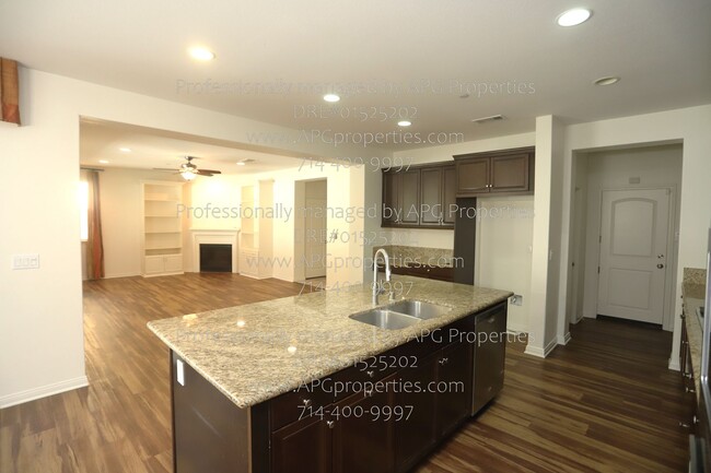 Building Photo - 509 S Trident St