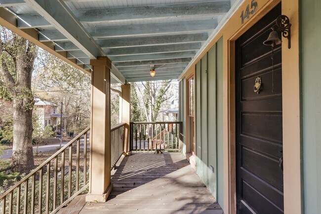 Building Photo - 145 Hendrix Ave