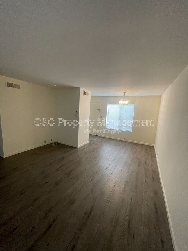 Building Photo - 42965 Corte Verde