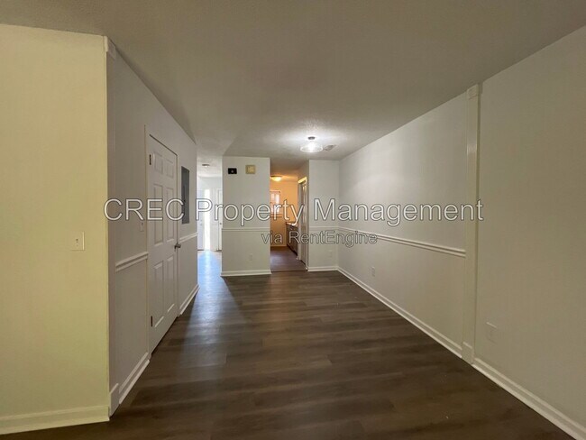 Building Photo - 2757 Jobee Dr