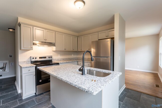 Building Photo - 3708 Valleydale Rd NW