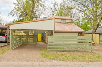 Building Photo - 1626 NW 45th St