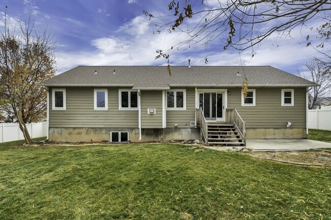 Building Photo - 778 S 410 E