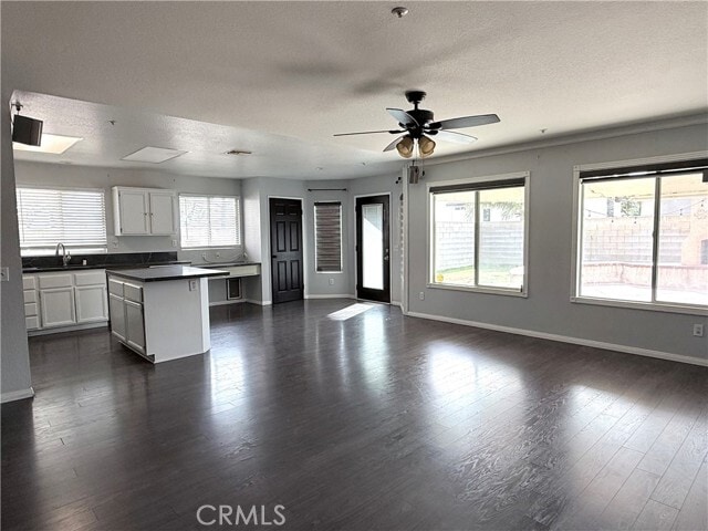 Building Photo - 6716 Earhart Ave