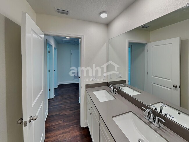 Building Photo - 2563 Sunrise Lndg Lp