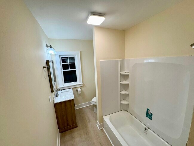 Building Photo - 1923 Freeman St