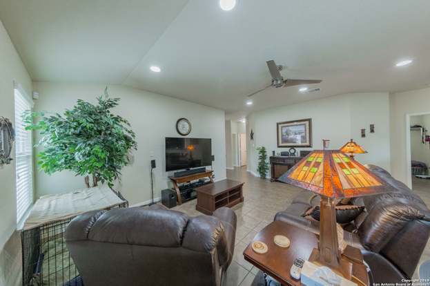 Building Photo - 751 Guna Dr