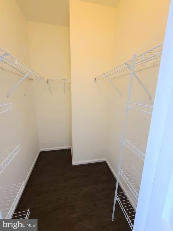 Building Photo - 42625 Homefront Terrace