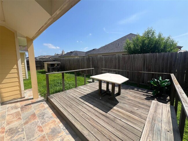 Building Photo - 7806 Crystal Moon Dr