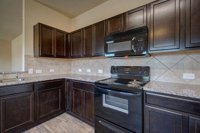 Building Photo - 15216 Bullbrier Rd