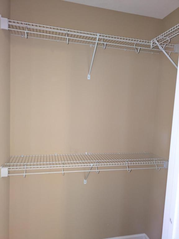 Building Photo - 150 Mayhew Rd