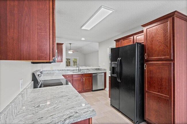 Building Photo - 2074 Spring Grove S