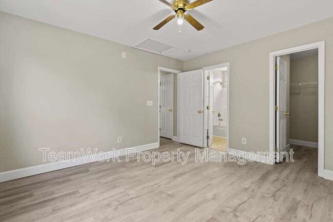 Building Photo - 311 Harriswood Ln