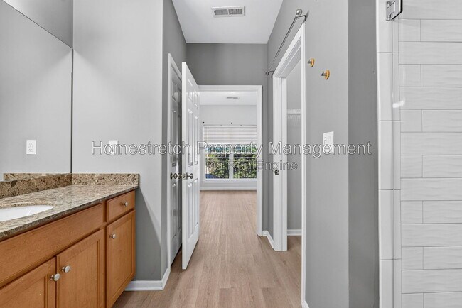 Building Photo - 1270 Strassner Dr
