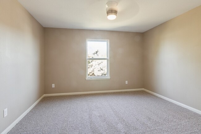 Building Photo - 20506 Freedom River Dr