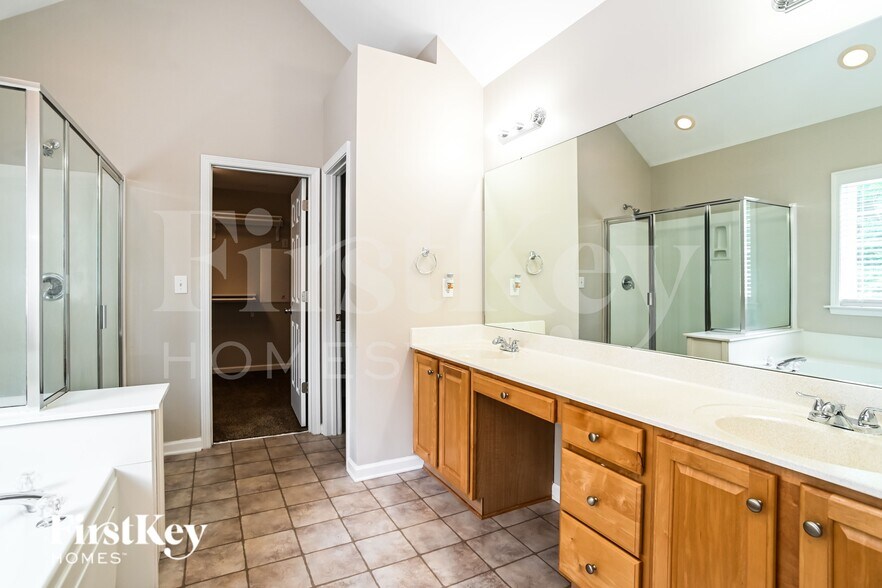 Building Photo - 1113 Boxelder Ln