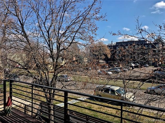 Building Photo - 1883 Vine St