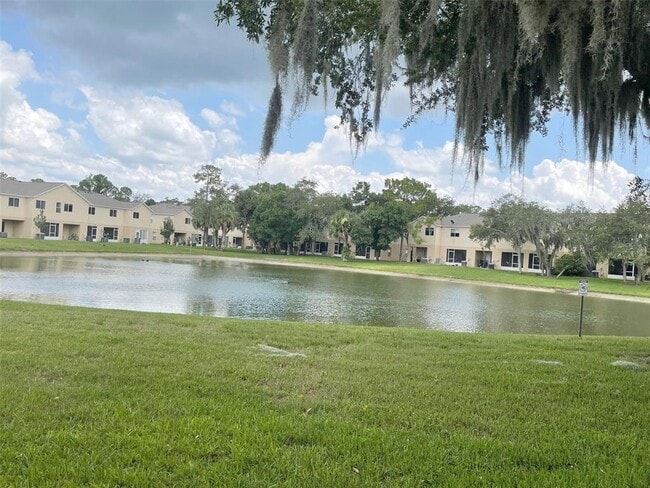 Building Photo - 521 Wilton Cir