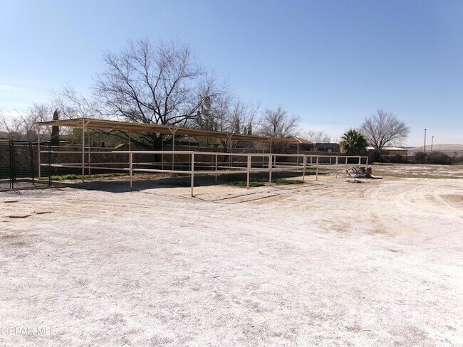 Building Photo - 3933 Emory Rd