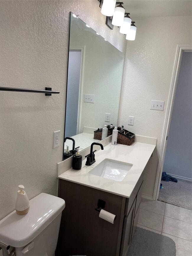 Building Photo - 1537 Sonny Dr