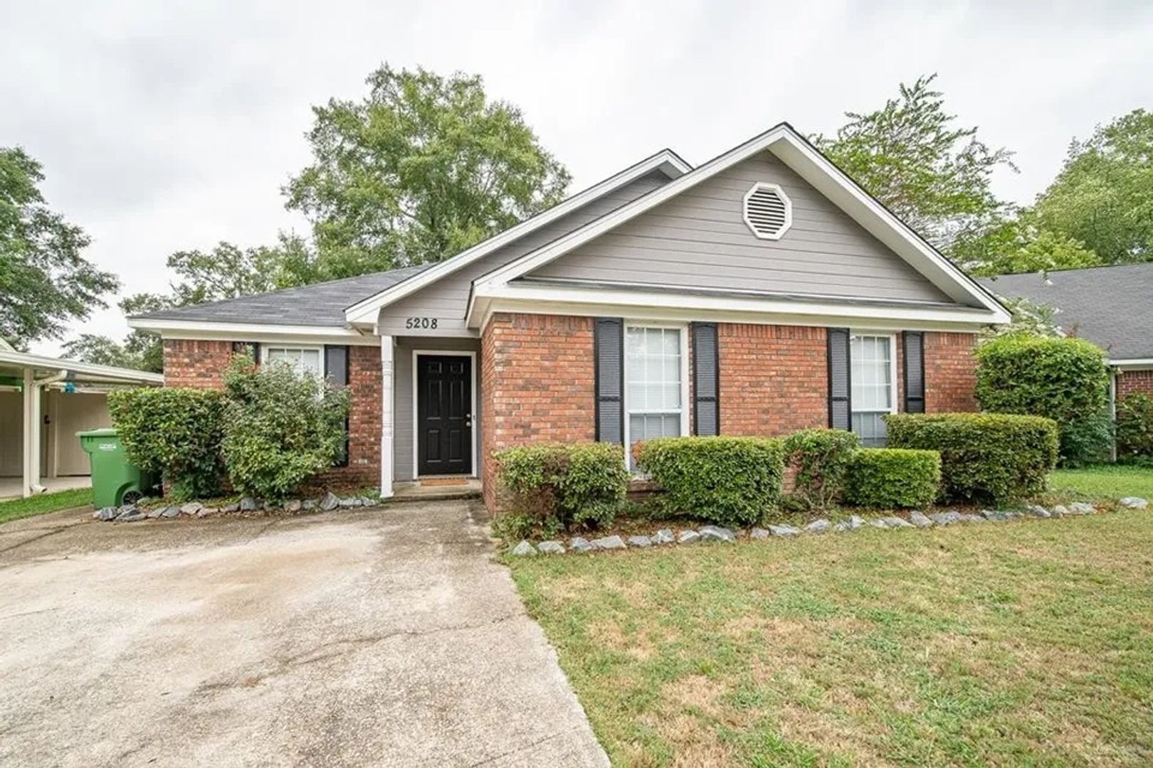 Building Photo - 5208 Spinnaker Ct