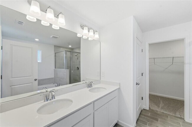 Building Photo - 6680 SW 89th Loop