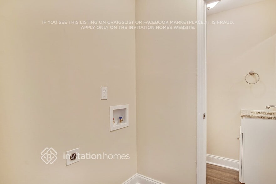 Building Photo - 3751 Clovis Ct NW