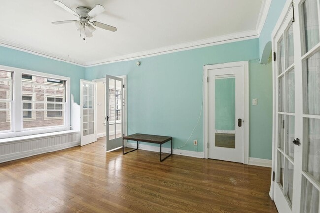 Building Photo - 2121 James M Wood Blvd