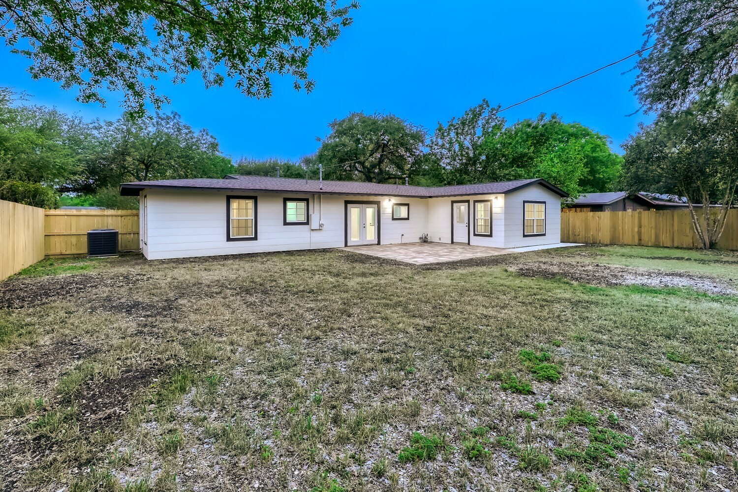 Building Photo - 225 Seford Dr