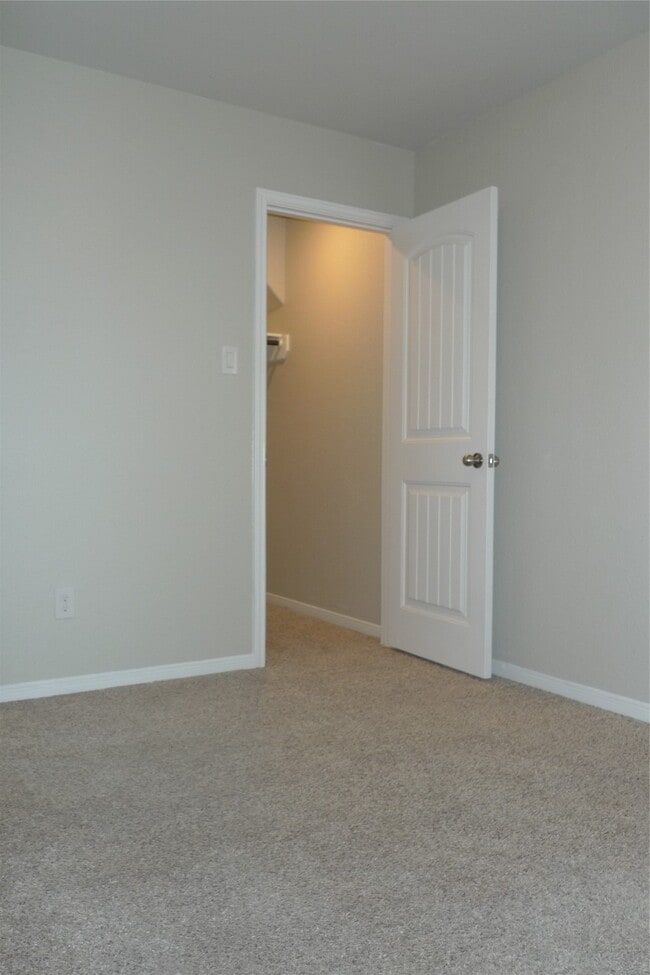 Building Photo - 3003 Lightles Manor Ct