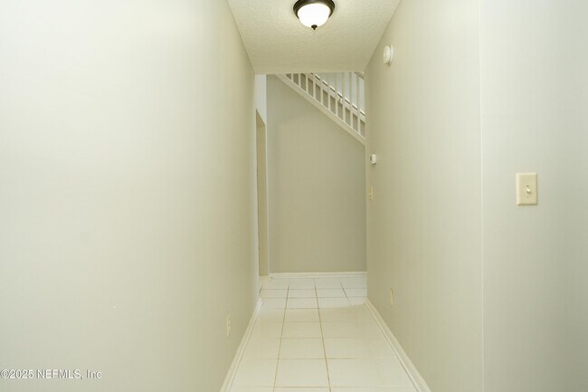 Building Photo - 348 W Tropical Trce
