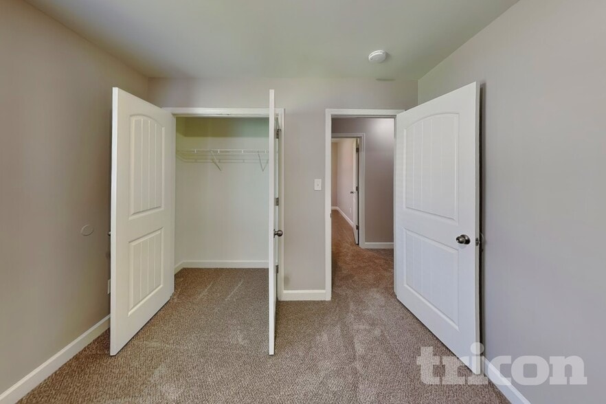 Building Photo - 253 Aershire Ct