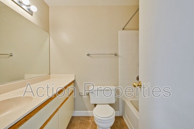 Building Photo - 1341 Meadow Ridge Cir